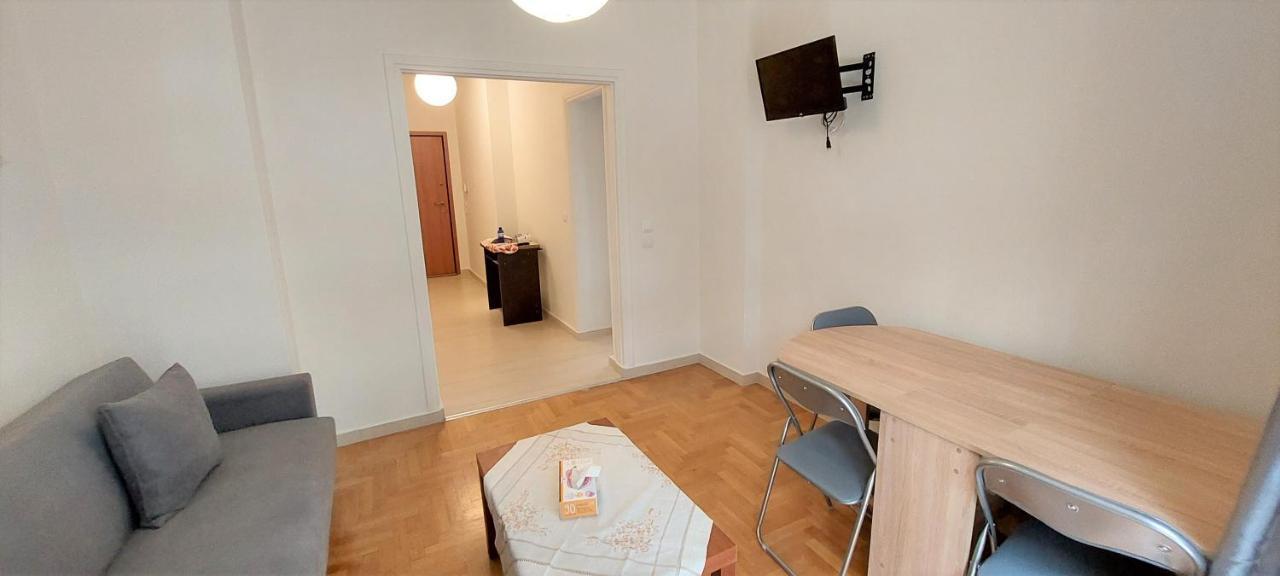 Cozy Apartment In Nea Smyrni アテネ エクステリア 写真